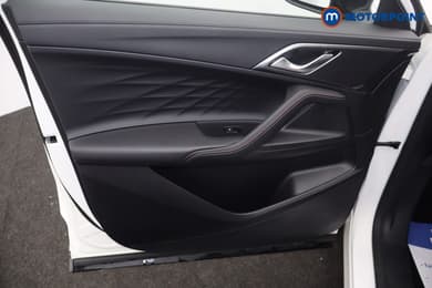 Mg Motor Uk HS Trophy Automatic Petrol-Electric Hybrid SUV - Stock Number (1683456) - 43rd supplementary image