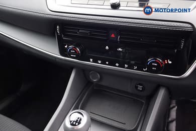 Nissan Qashqai N-Connecta Manual Petrol SUV - Stock Number (1683492) - 12th supplementary image