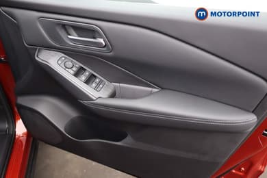 Nissan Qashqai N-Connecta Manual Petrol SUV - Stock Number (1683492) - 19th supplementary image