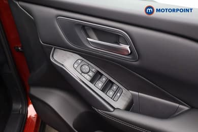 Nissan Qashqai N-Connecta Manual Petrol SUV - Stock Number (1683492) - 20th supplementary image