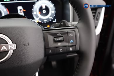 Nissan Qashqai N-Connecta Automatic Petrol SUV - Stock Number (1683495) - 7th supplementary image