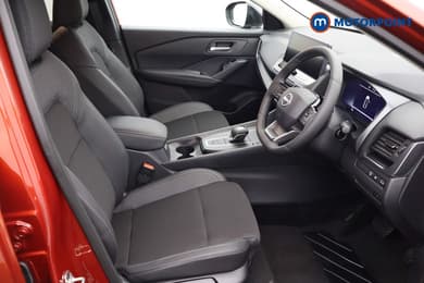Nissan Qashqai N-Connecta Automatic Petrol SUV - Stock Number (1683495) - 22nd supplementary image