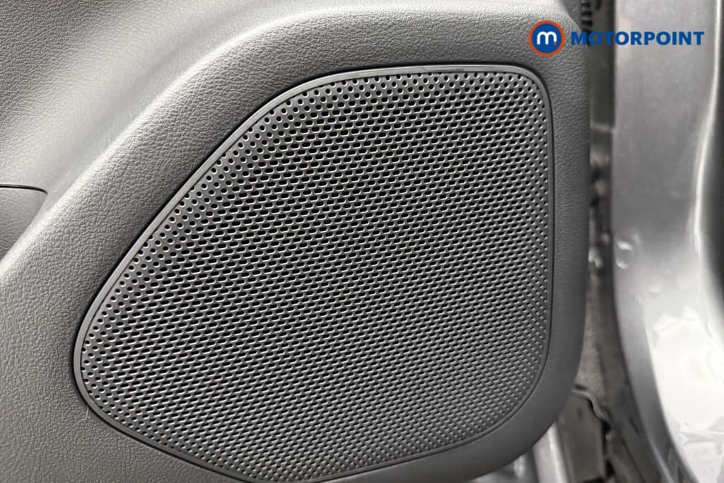 Nissan Qashqai N-Connecta Automatic Petrol SUV - Stock Number (1683508) - 8th supplementary image