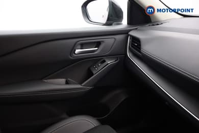 Nissan Qashqai N-Connecta Automatic Petrol SUV - Stock Number (1683564) - 15th supplementary image