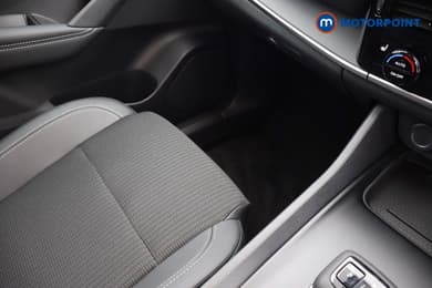 Nissan Qashqai N-Connecta Automatic Petrol SUV - Stock Number (1683564) - 17th supplementary image