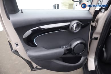 Mini Hatchback Cooper Classic Automatic Petrol Hatchback - Stock Number (1688994) - 27th supplementary image