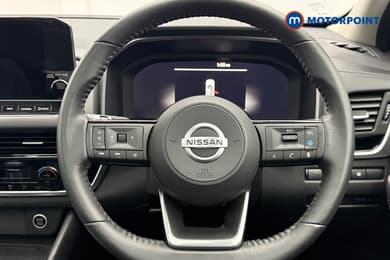 Nissan Qashqai Premiere Edition Manual Petrol SUV - Stock Number (1691473) - 2nd supplementary image