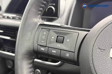 Nissan Qashqai Premiere Edition Manual Petrol SUV - Stock Number (1691473) - 3rd supplementary image