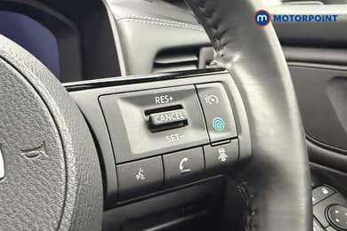 Nissan Qashqai Premiere Edition Manual Petrol SUV - Stock Number (1691473) - 4th supplementary image