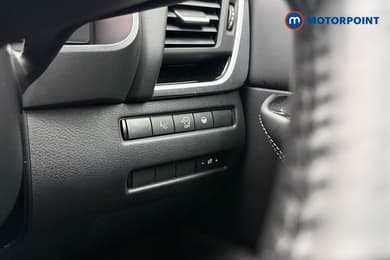 Nissan Qashqai Premiere Edition Manual Petrol SUV - Stock Number (1691473) - 14th supplementary image