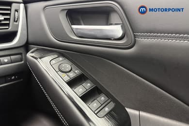 Nissan Qashqai Premiere Edition Manual Petrol SUV - Stock Number (1691473) - 15th supplementary image