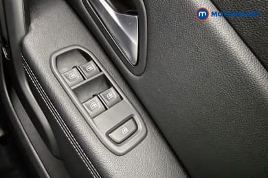Dacia Duster Prestige Manual Petrol SUV - Stock Number (1671969) - 17th supplementary image