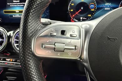 Mercedes-Benz GLB Amg Line Automatic Petrol SUV - Stock Number (1681204) - 7th supplementary image