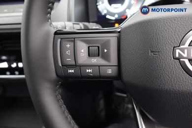 Nissan Qashqai N-Connecta Manual Petrol SUV - Stock Number (1683555) - 2nd supplementary image