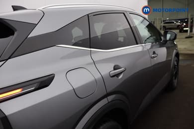 Nissan Qashqai N-Connecta Manual Petrol SUV - Stock Number (1683555) - 25th supplementary image