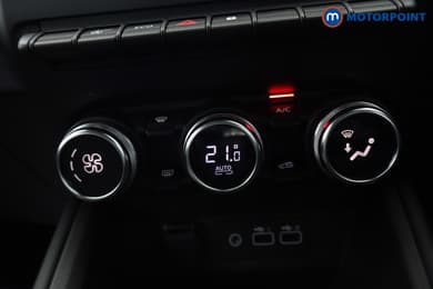 Renault Clio Evolution Manual Petrol Hatchback - Stock Number (1685659) - 11th supplementary image