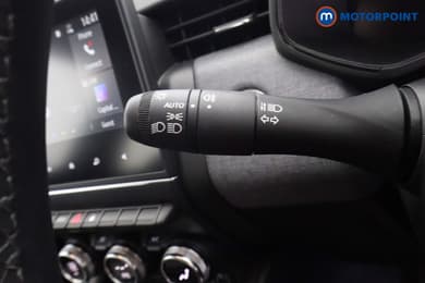 Renault Clio Evolution Manual Petrol Hatchback - Stock Number (1686800) - 7th supplementary image