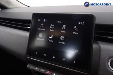 Renault Clio Evolution Manual Petrol Hatchback - Stock Number (1686800) - 19th supplementary image