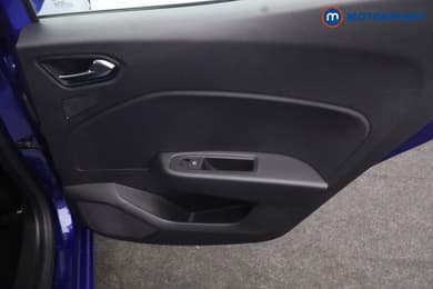 Renault Clio Evolution Manual Petrol Hatchback - Stock Number (1686800) - 27th supplementary image