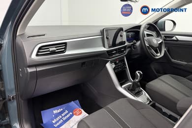 Volkswagen T-Roc Life Manual Petrol SUV - Stock Number (1690997) - 4th supplementary image