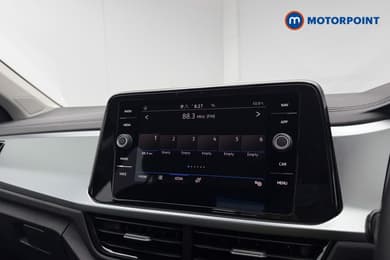 Volkswagen T-Roc Life Manual Petrol SUV - Stock Number (1690997) - 11th supplementary image