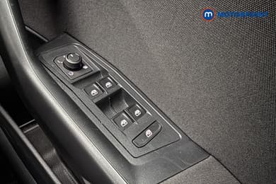Volkswagen T-Roc Life Manual Petrol SUV - Stock Number (1690997) - 15th supplementary image