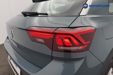 Volkswagen T-Roc Life Manual Petrol SUV - Stock Number (1690997) - 17th supplementary image