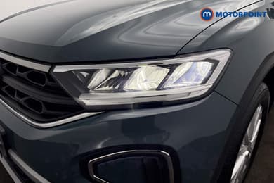 Volkswagen T-Roc Life Manual Petrol SUV - Stock Number (1690997) - 20th supplementary image