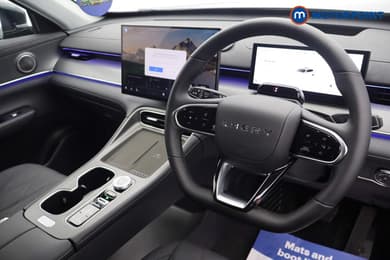Chery Tiggo 8 Summit Automatic Petrol Plug-In Hybrid SUV - Stock Number (1682742) - 1st supplementary image