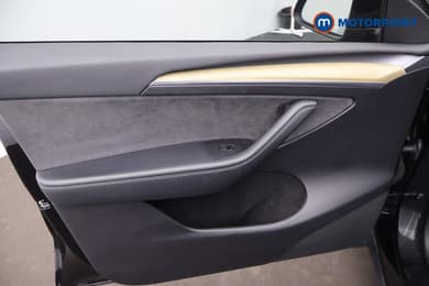 Tesla Model Y Long Range Automatic Electric SUV - Stock Number (1687481) - 28th supplementary image