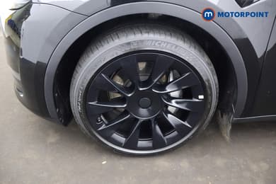 Tesla Model Y Long Range Automatic Electric SUV - Stock Number (1687481) - 1st supplementary image