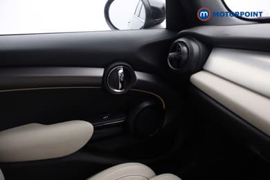 Mini Hatchback Cooper S Exclusive Automatic Petrol Hatchback - Stock Number (1687987) - 14th supplementary image