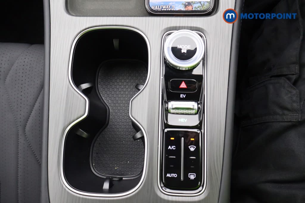 Chery Tiggo 8 Summit Automatic Petrol Plug-In Hybrid SUV - Stock Number (1691735) - 8th supplementary image
