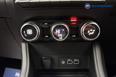 Renault Captur Techno Automatic Petrol-Electric Hybrid SUV - Stock Number (1692747) - 15th supplementary image
