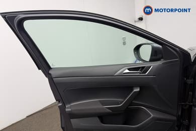 Volkswagen Taigo R-Line Manual Petrol SUV - Stock Number (1691000) - 12th supplementary image