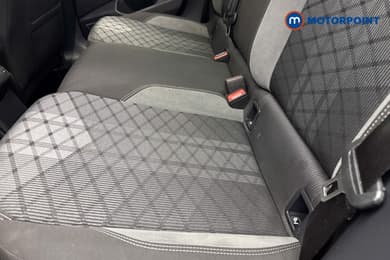 Volkswagen Taigo R-Line Manual Petrol SUV - Stock Number (1691000) - 15th supplementary image