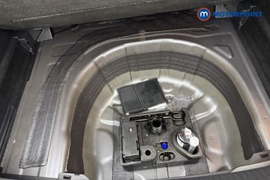 Volkswagen Taigo R-Line Manual Petrol SUV - Stock Number (1691000) - 19th supplementary image