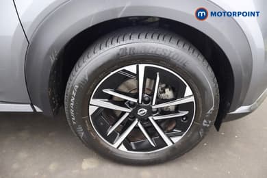 Nissan Juke N-Connecta Automatic Petrol SUV - Stock Number (1692442) - 4th supplementary image
