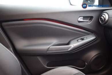 Nissan Juke N-Connecta Automatic Petrol SUV - Stock Number (1692442) - 16th supplementary image
