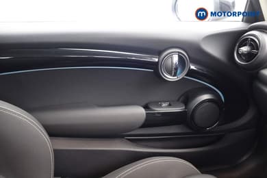 Mini Hatchback Cooper S Level 1 Automatic Electric Hatchback - Stock Number (1692904) - 16th supplementary image
