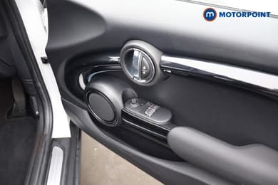 Mini Hatchback Cooper S Level 1 Automatic Electric Hatchback - Stock Number (1692904) - 20th supplementary image