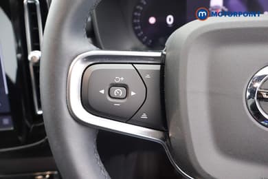 Volvo Xc40 Plus Automatic Petrol SUV - Stock Number (1692573) - 2nd supplementary image