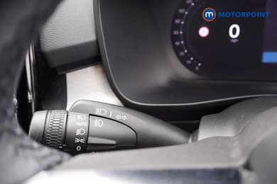 Volvo Xc40 Plus Automatic Petrol SUV - Stock Number (1692573) - 5th supplementary image