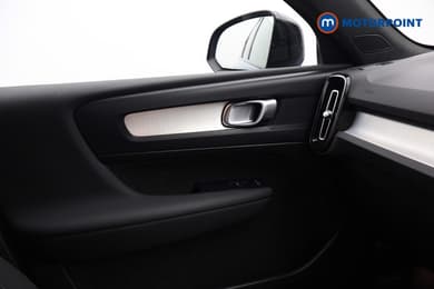 Volvo Xc40 Plus Automatic Petrol SUV - Stock Number (1692573) - 10th supplementary image
