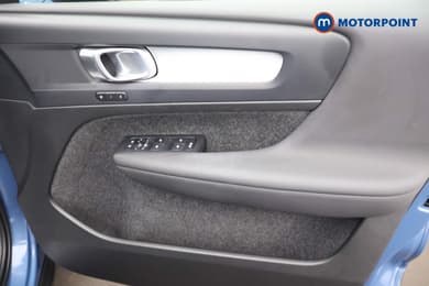 Volvo Xc40 Plus Automatic Petrol SUV - Stock Number (1692573) - 11th supplementary image