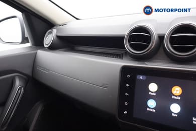 Dacia Duster Prestige Manual Petrol SUV - Stock Number (1692732) - 11th supplementary image