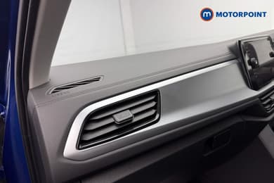 Volkswagen T-Roc Life Manual Petrol SUV - Stock Number (1692787) - 17th supplementary image