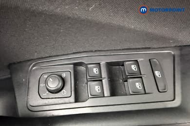 Volkswagen T-Roc Life Manual Petrol SUV - Stock Number (1692787) - 22nd supplementary image