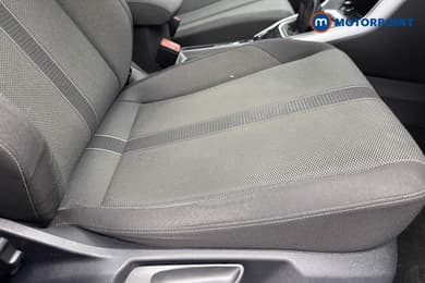 Volkswagen T-Roc Life Manual Petrol SUV - Stock Number (1692787) - 25th supplementary image