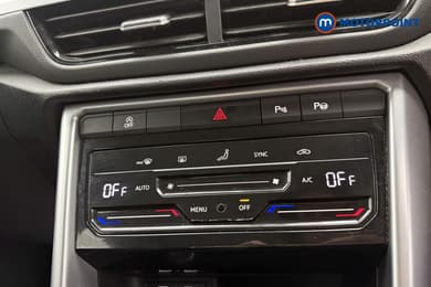 Volkswagen T-Roc Life Manual Petrol SUV - Stock Number (1692787) - 35th supplementary image